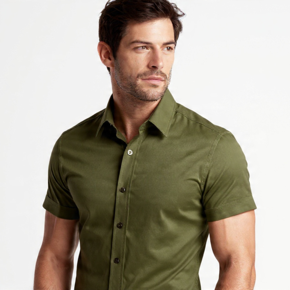 Camisa Social Slim Verde Manga Curta em Tecido Selecionado com Estrutura Leve e Caimento