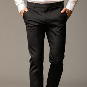 Calça de Alfaiataria Preta em Tecido Selecionado com Elastano e Caimento Impecável