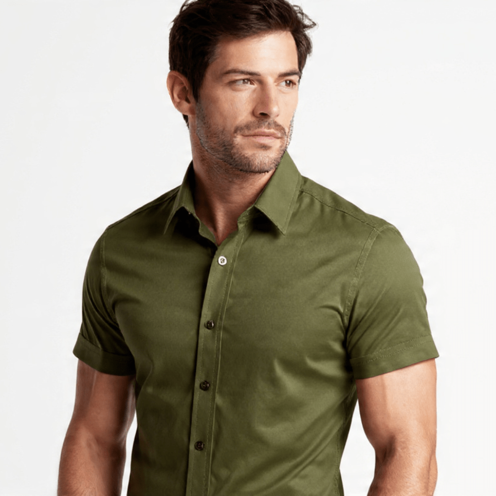 Camisa Social Slim Verde Manga Curta em Tecido Selecionado com Estrutura Leve e Caimento